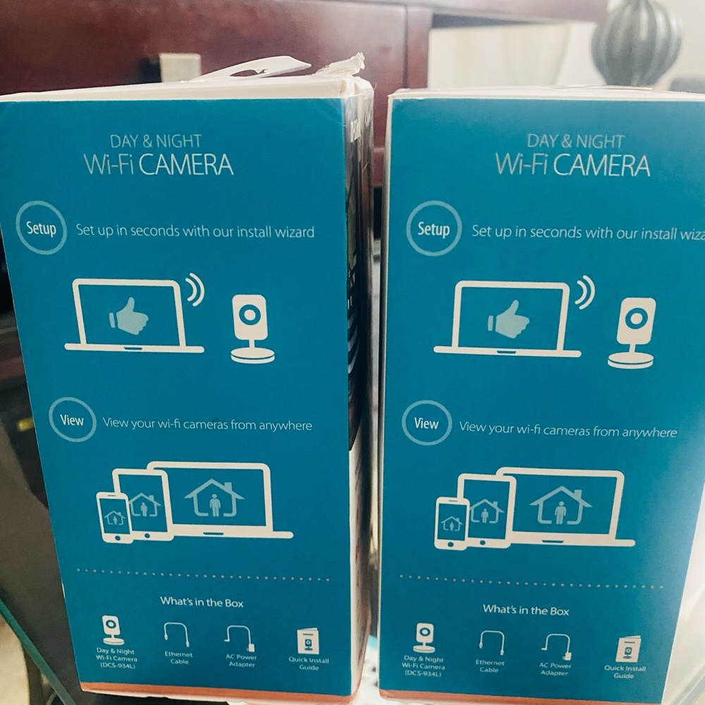 D Link Wi-Fi camera night and day with motion sensor 720P. Model number DCS-934L